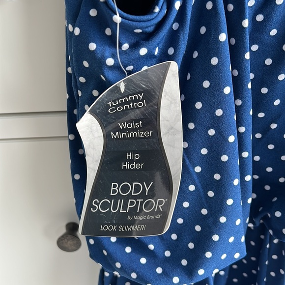 Romper style bathing suit w/pockets. Super cute! NEW WITH TAGS - Picture 3 of 4